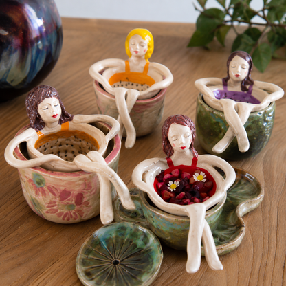 ☕Whimsical Sitting Lady Ceramic Tea Strainer Collection